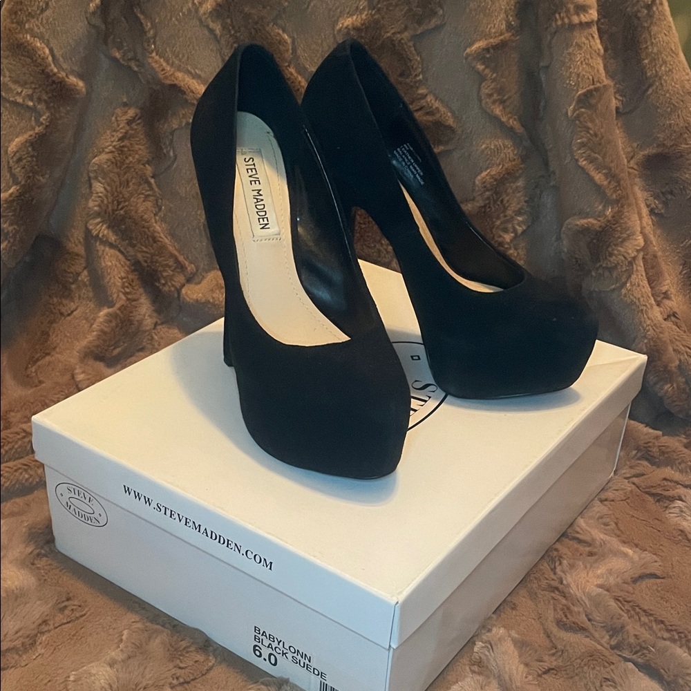 Steve Madden Classic Black Suede Platform Heels